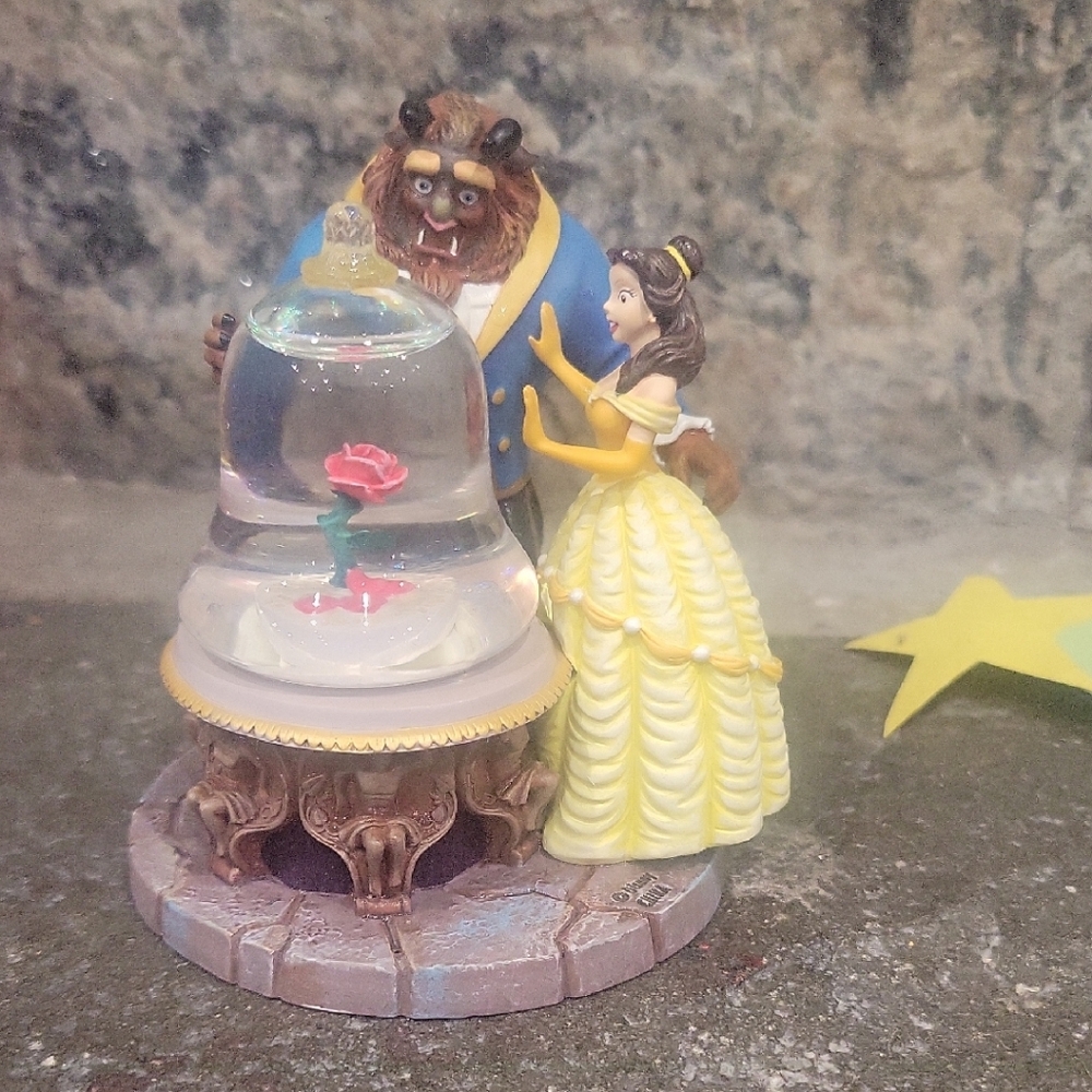 Beauty and The Beast Snow Globe